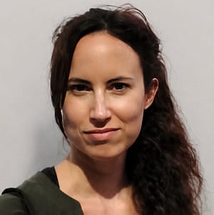 Notre Équipe Tiffany Morales, enseignante FLE / FOS à l'Alliance Française de Genève