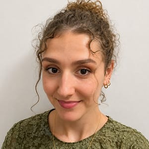 Notre Équipe Louise Coq, stagiaire en coordination de projets et communication – Alliance Française de Genève
